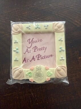 Precious Moments Pastel Picture Frame - Yellow, Pink & Blue with magnet.